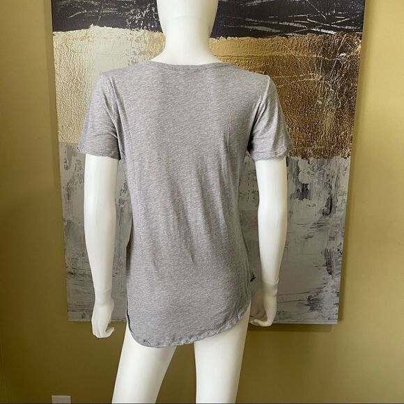 Banana Republic Grey Graphic Tee - Picture 5 of 5